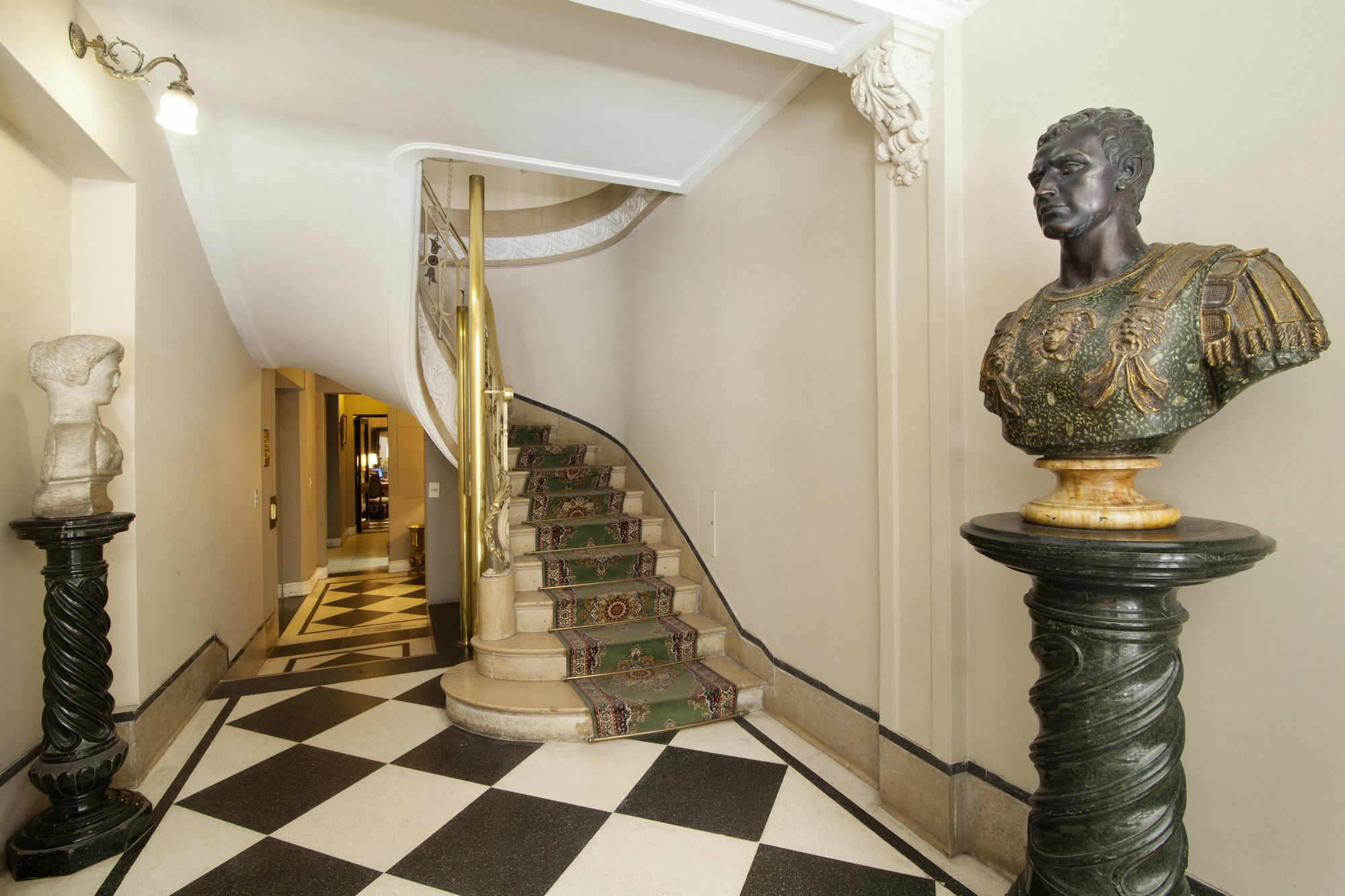 Leonardo Da Vinci Residence Буенос Айрес Екстериор снимка