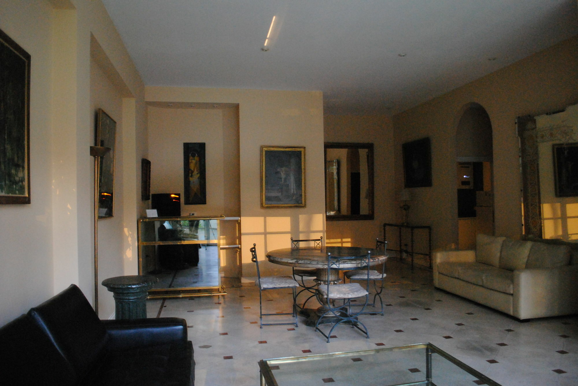 Leonardo Da Vinci Residence Буенос Айрес Екстериор снимка